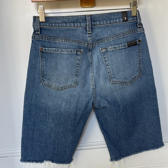 7 FOR ALL MANKIND High Waist Bermuda Denim Shorts Size 26 Medium Wash Raw Hem - Picture 6 of 15